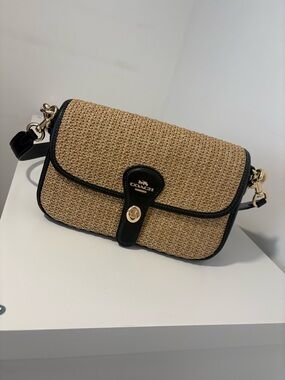 Coach Hadley Shoulder Bag in straw